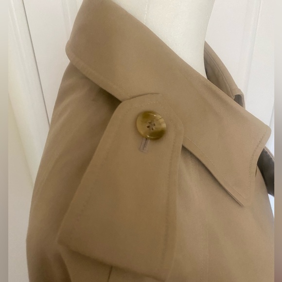 Burberry Trench Coat - Picture 11 of 17